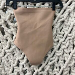 SKIMS BODY CORE SCULPT/ZONED HIGH-WAISTED THONG NWT - CLAY